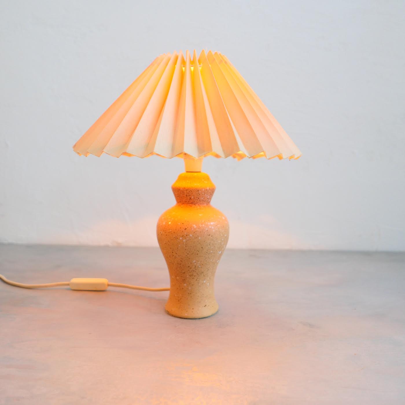 Vintage Ceramic Table Lamp