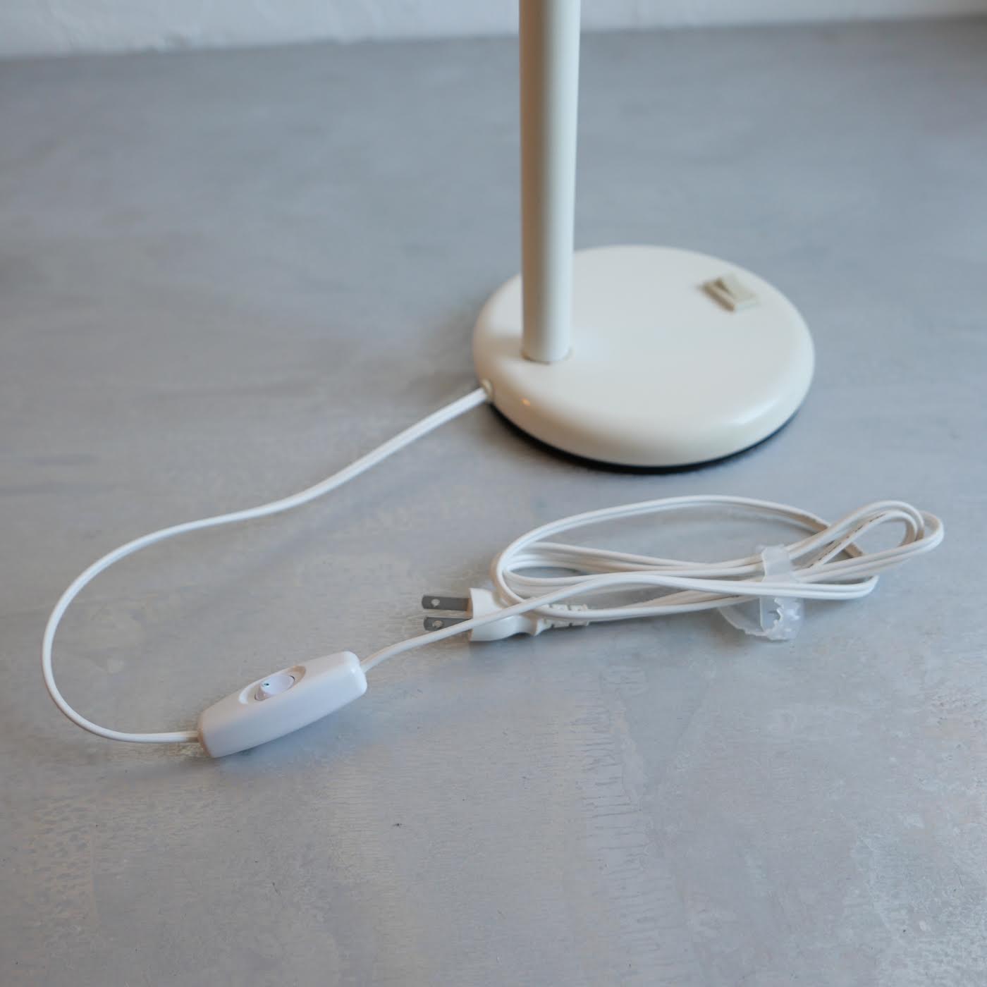 Minimalist Design Table Lamp